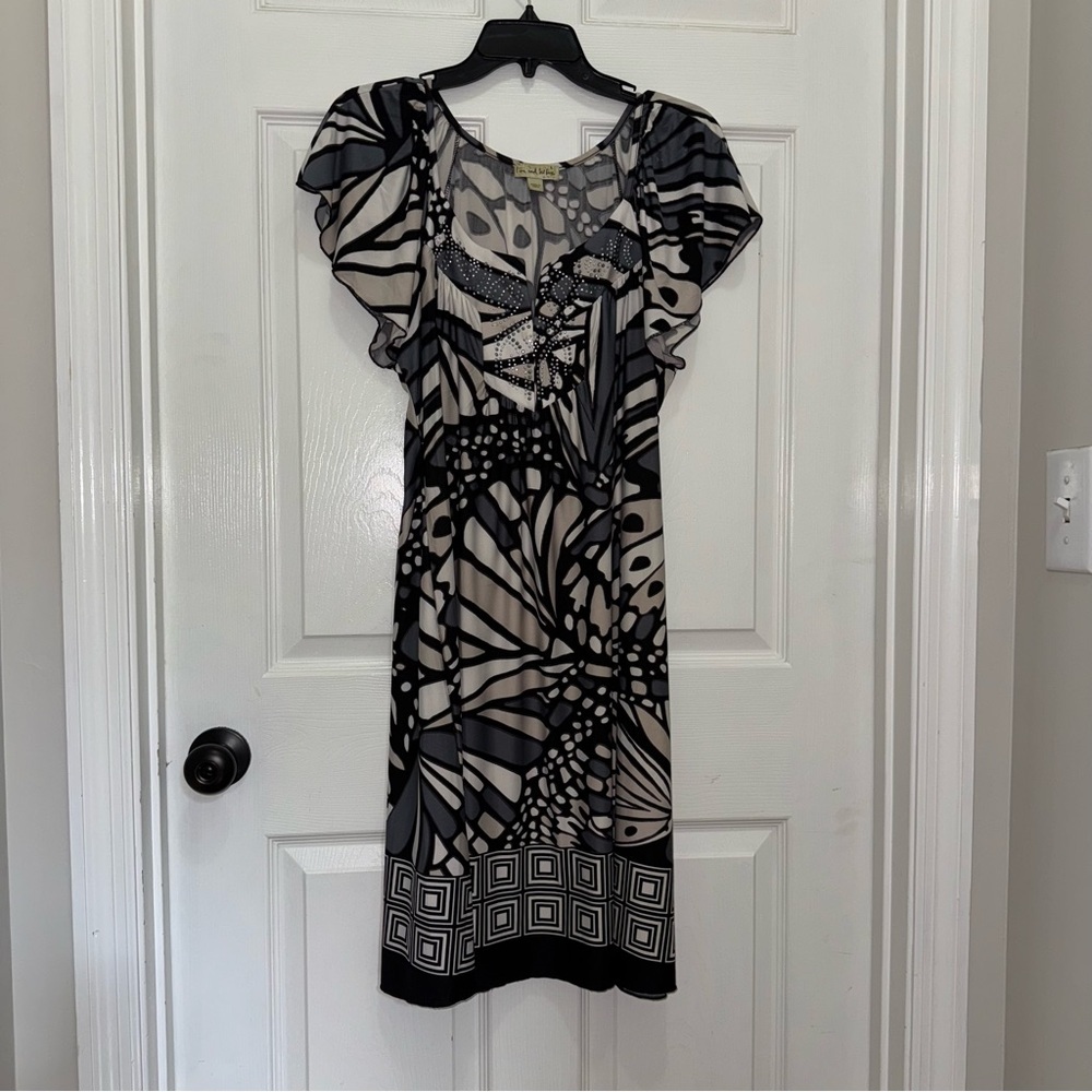 Live and Let Live Black and White Sheath Butterfly Midi Dress size L - Picture 2 of 12